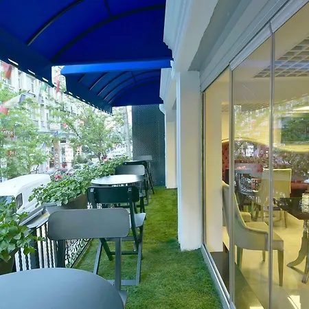 Hotel Adamel &