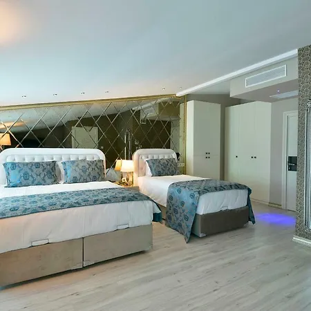 Hotell Adamel & Istanbul
