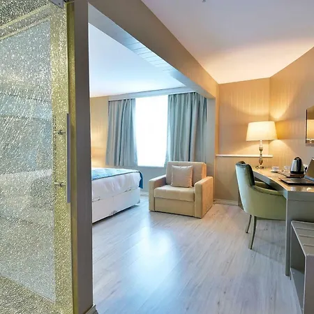 Hotell Adamel &